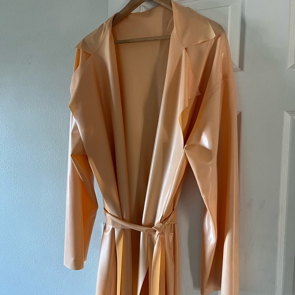 Latex Trench Coat in apricot color one size - Picture 3 of 3